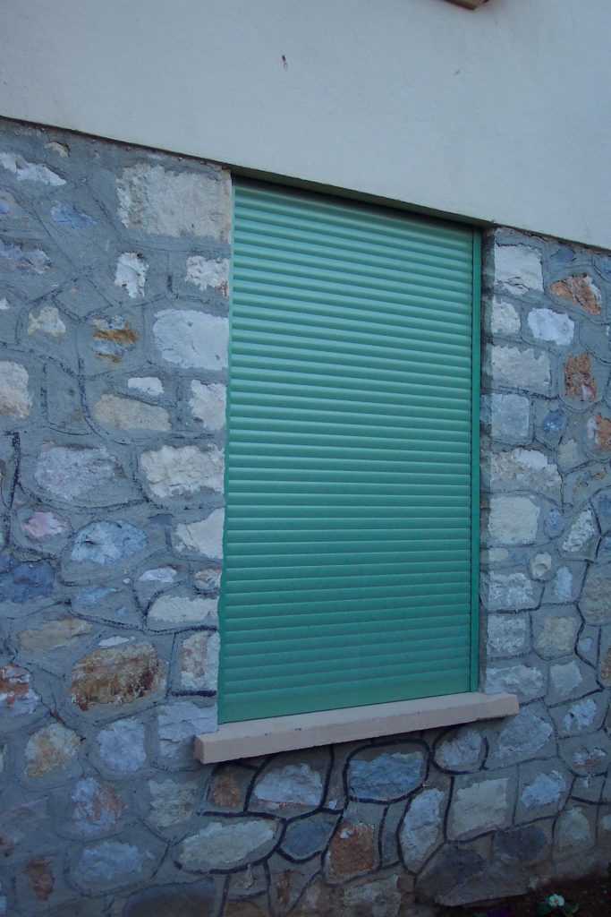 volet-roulant-vert-olive